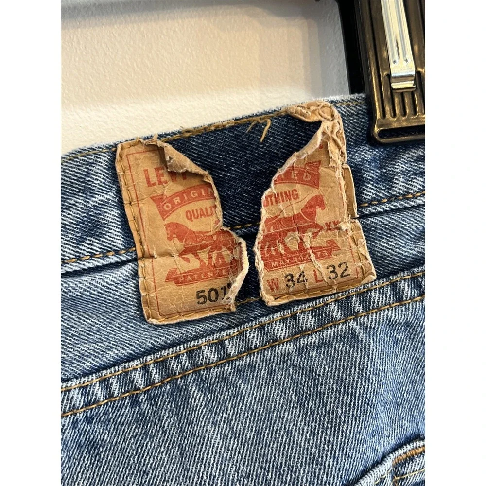Levis 501 Jeans Mens 34x32 (Act 34x30.5) Blue Button Fly Distressed Straight Cut